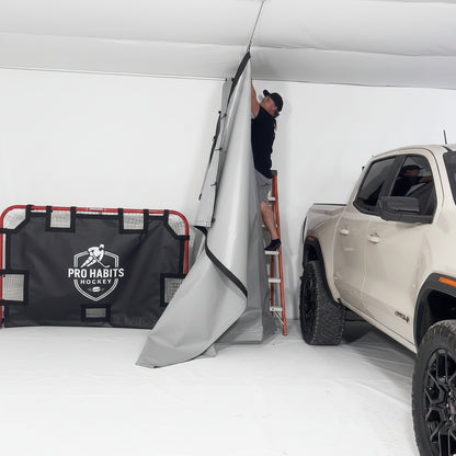 Hanging hockey protective curtain